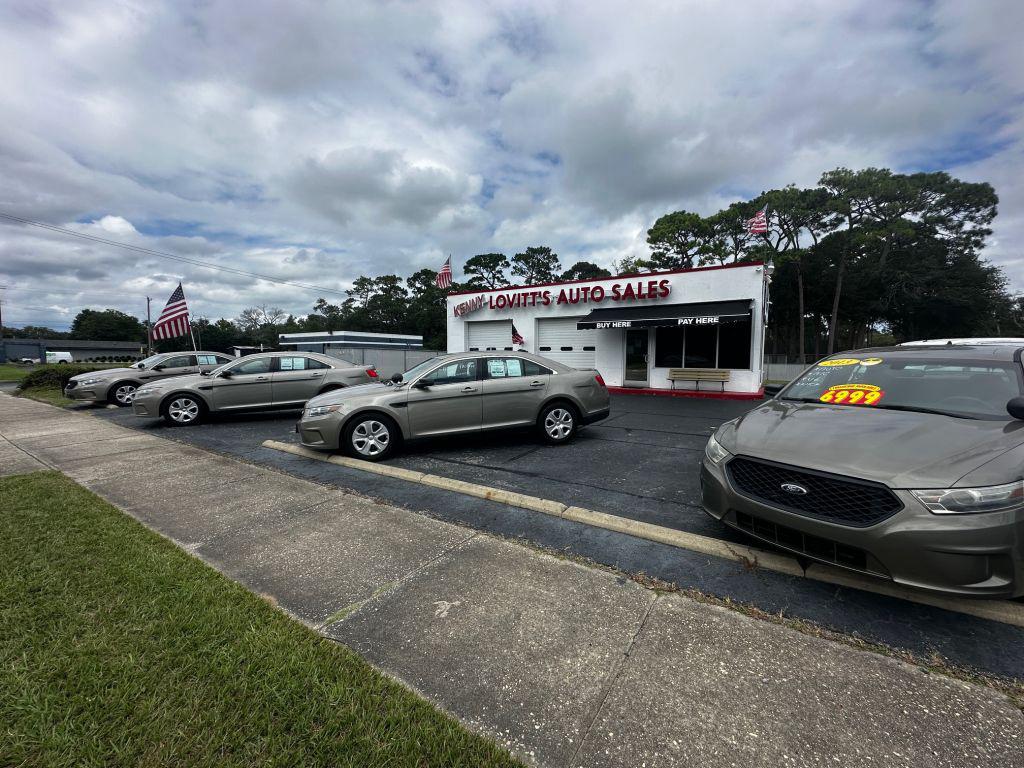 2013 Ford Taurus's photo